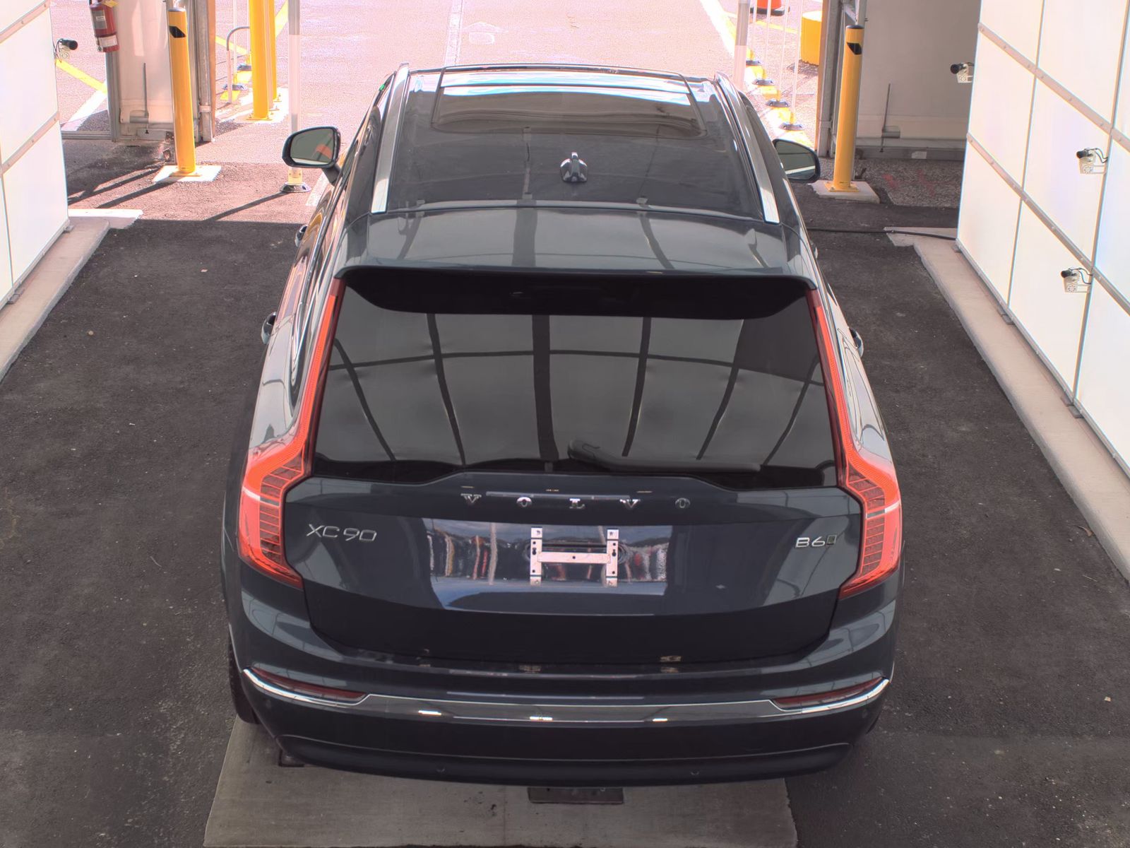 2025 Volvo XC90 B6 Plus AWD