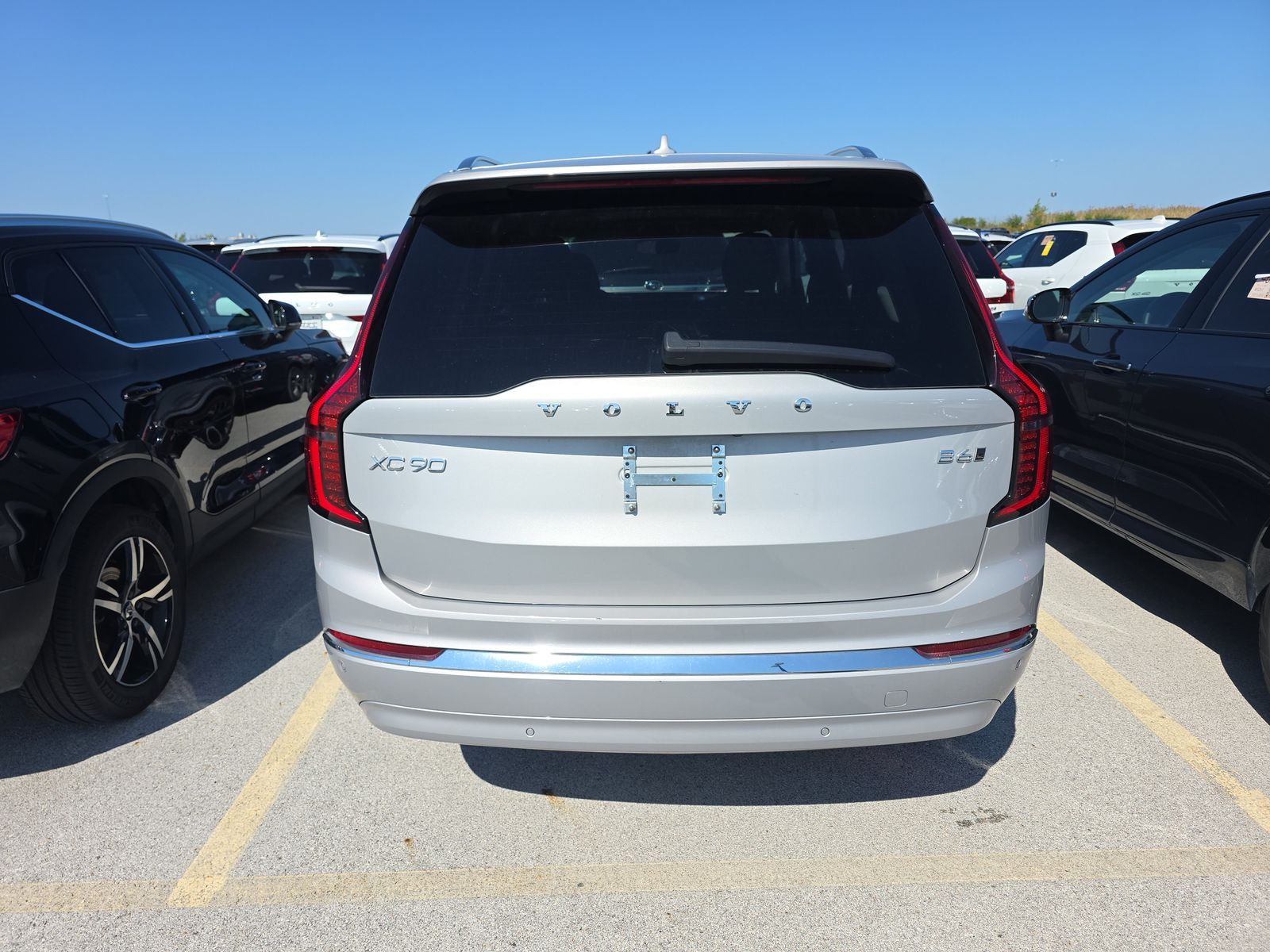 2025 Volvo XC90 B6 Plus AWD