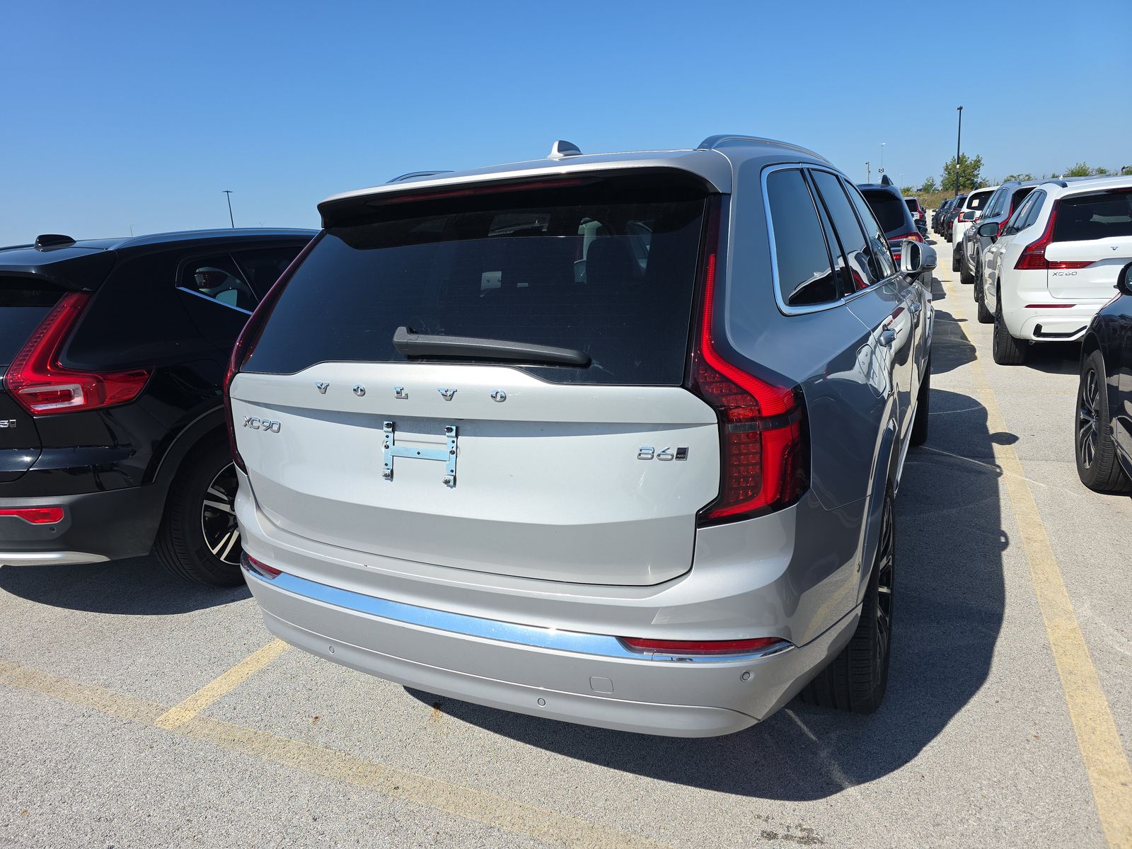 2025 Volvo XC90 B6 Plus AWD