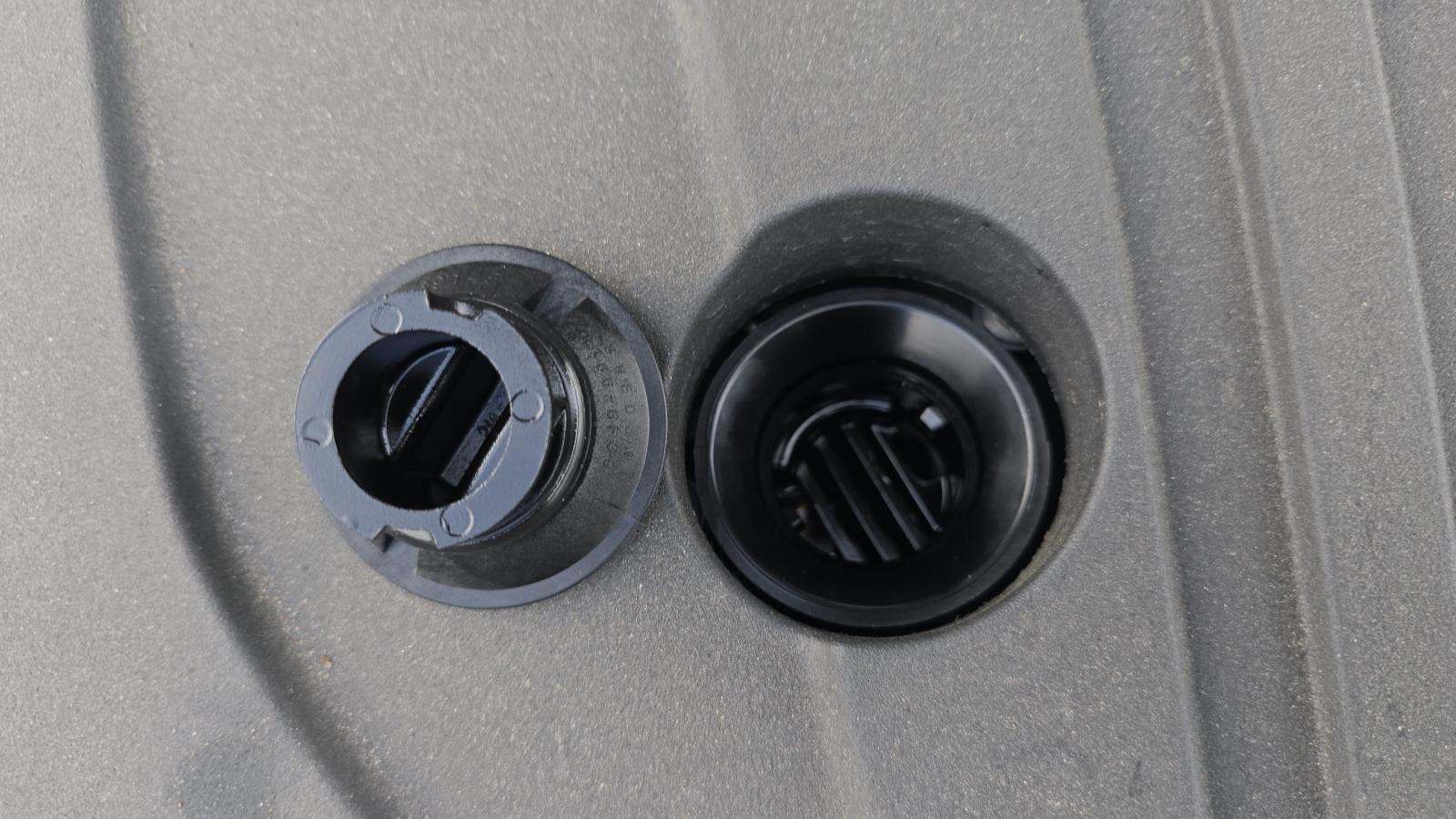 2025 Volvo XC60 B5 Plus AWD