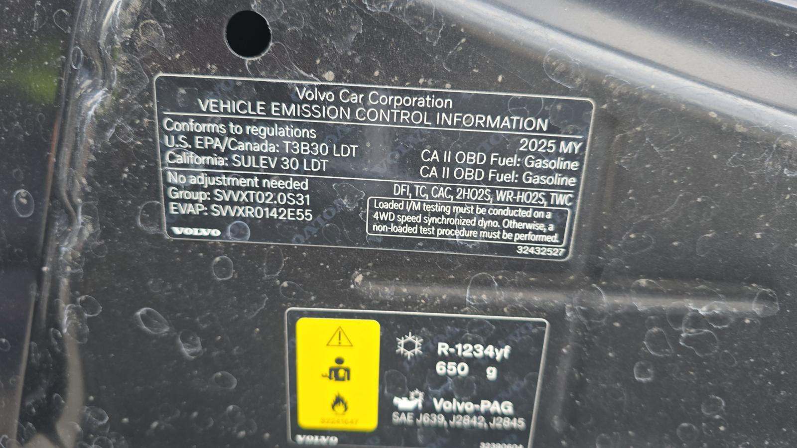 2025 Volvo XC60 B5 Plus AWD