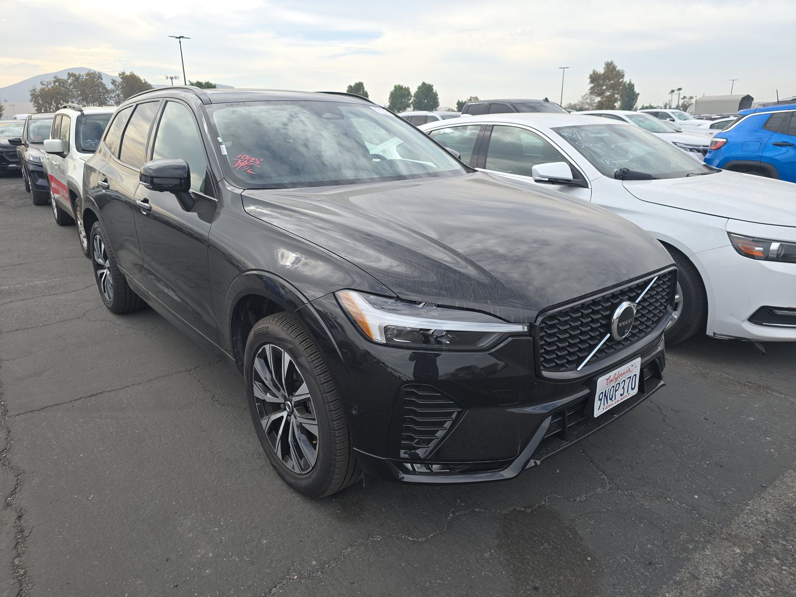 2025 Volvo XC60 B5 Plus AWD
