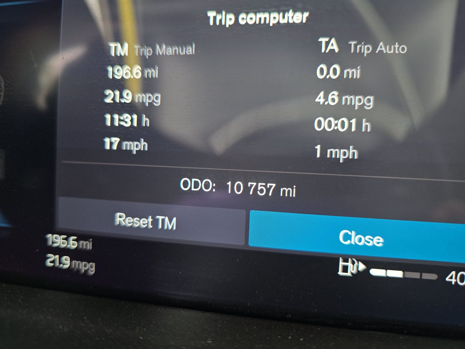 2025 Volvo XC60 B5 Plus AWD