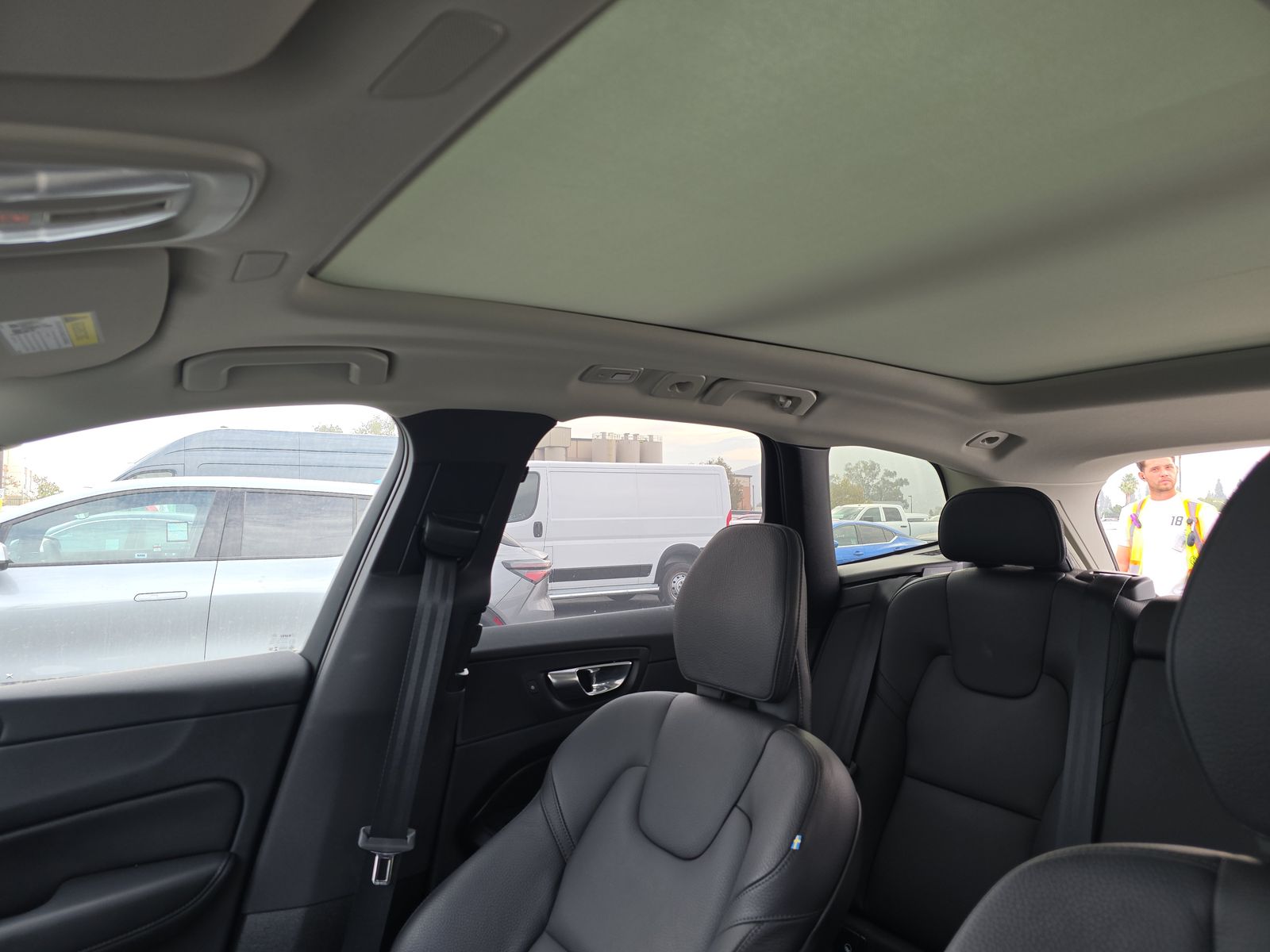 2025 Volvo XC60 B5 Plus AWD