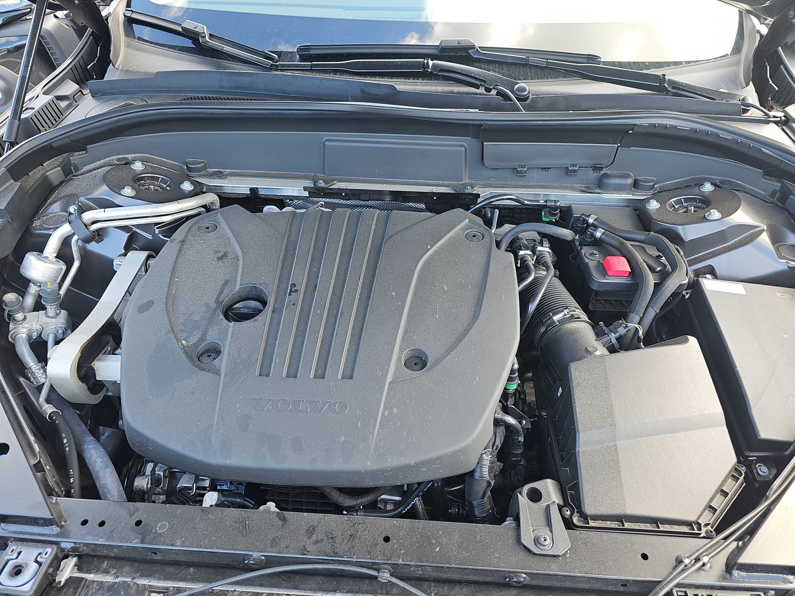 2025 Volvo XC60 B5 Plus AWD