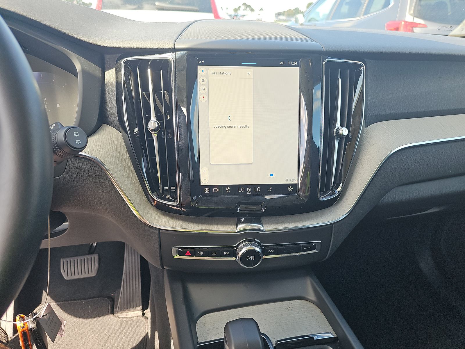 2025 Volvo XC60 B5 Plus AWD