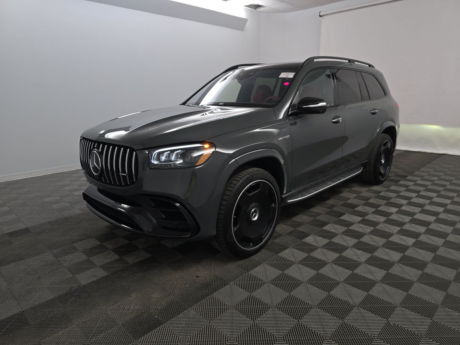 2025 Mercedes-Benz AMG GLS 63 4MATIC+