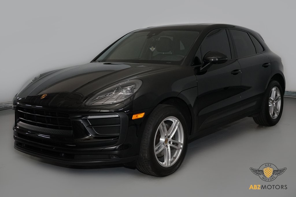 2022 Porsche Macan Base AWD