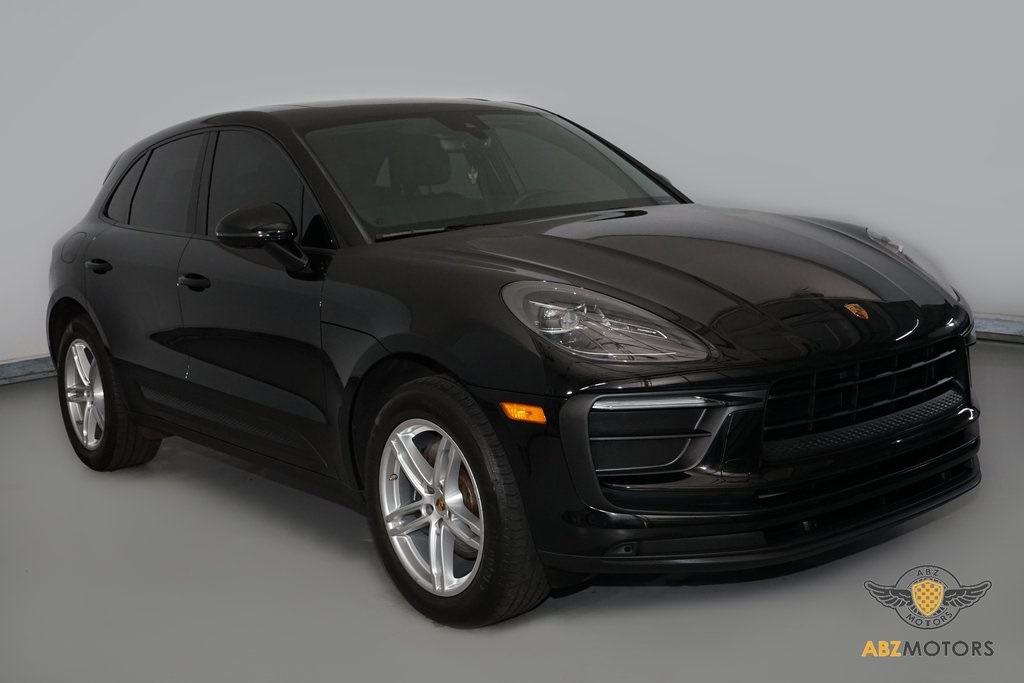 2022 Porsche Macan Base AWD