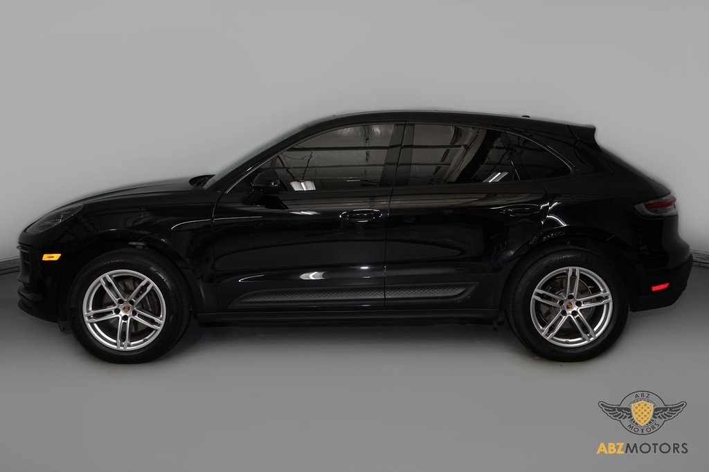 2022 Porsche Macan Base AWD