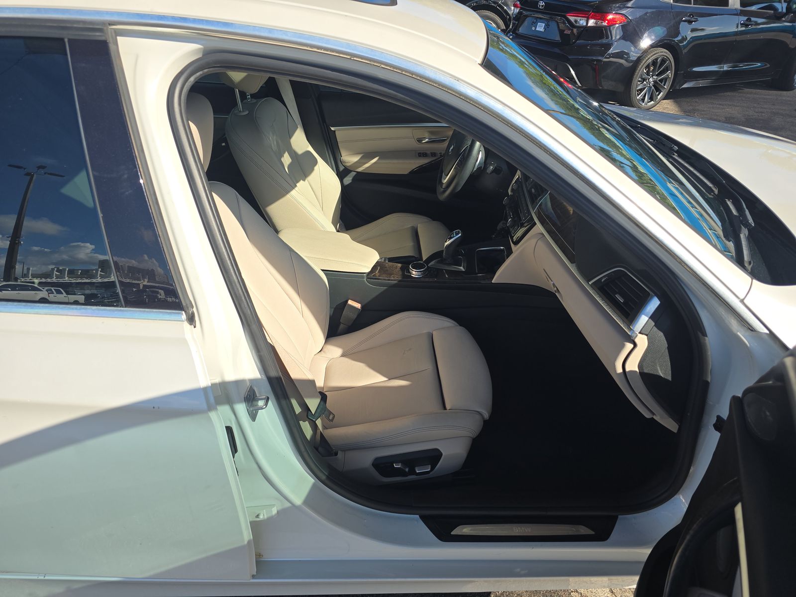 2016 BMW 3 Series 328i RWD