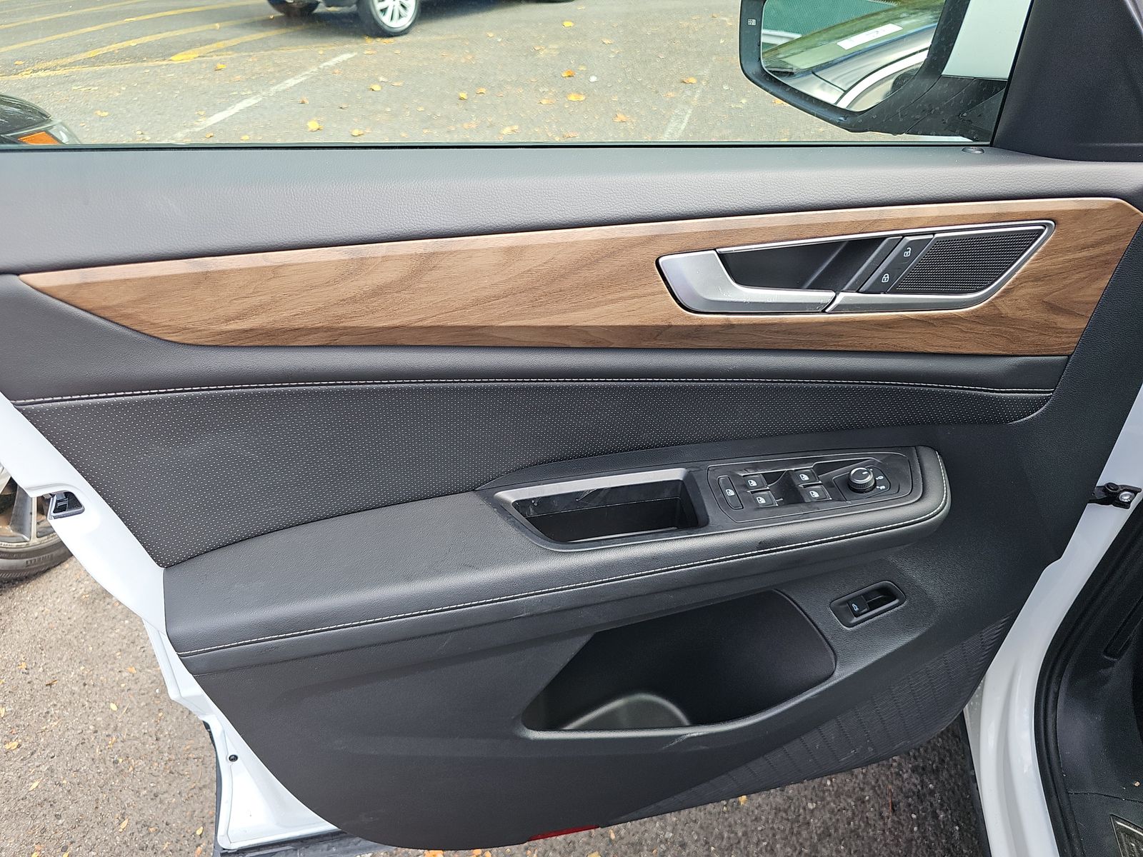 2025 Volkswagen Atlas 2.0T SE FWD