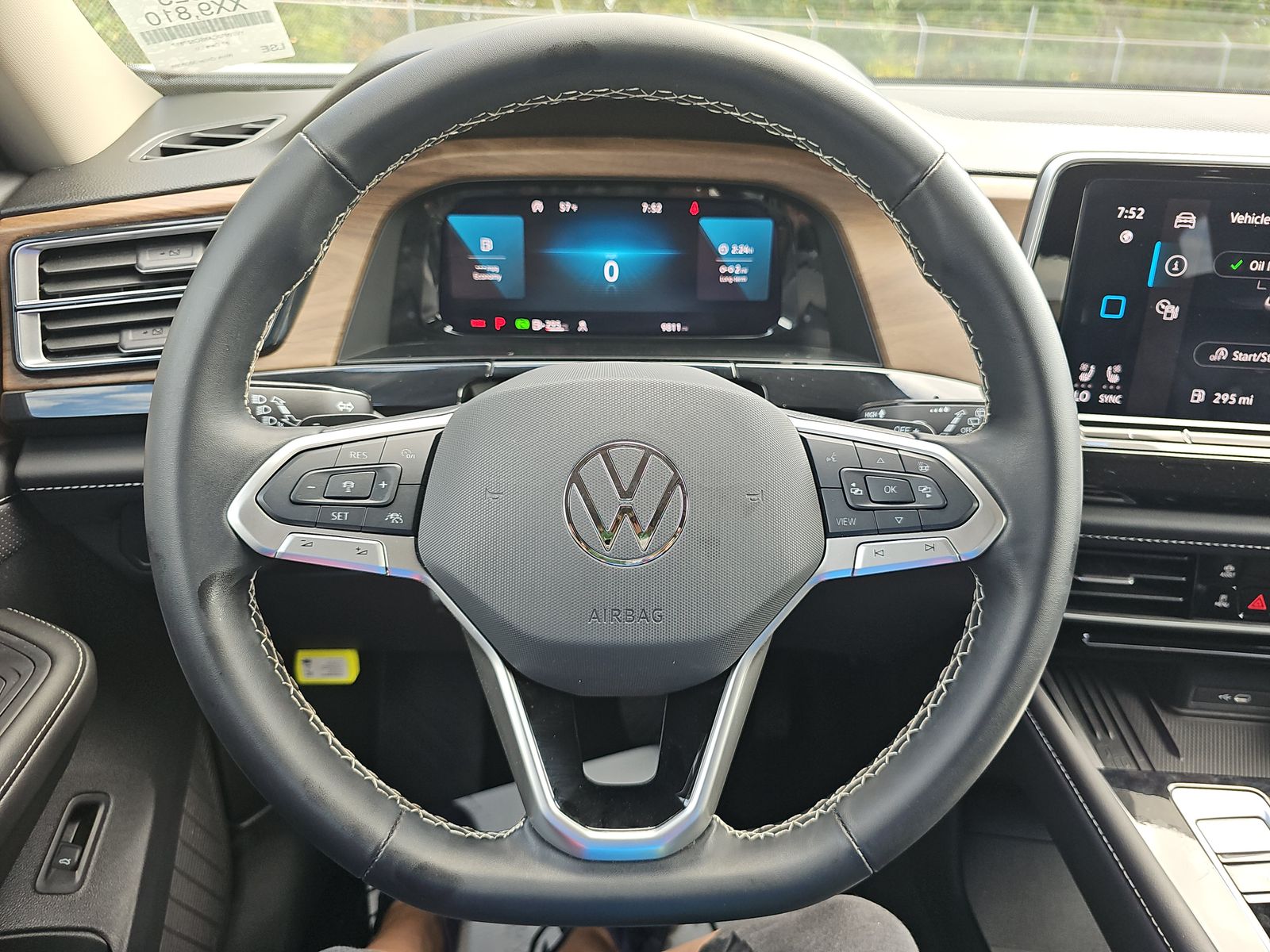 2025 Volkswagen Atlas 2.0T SE FWD