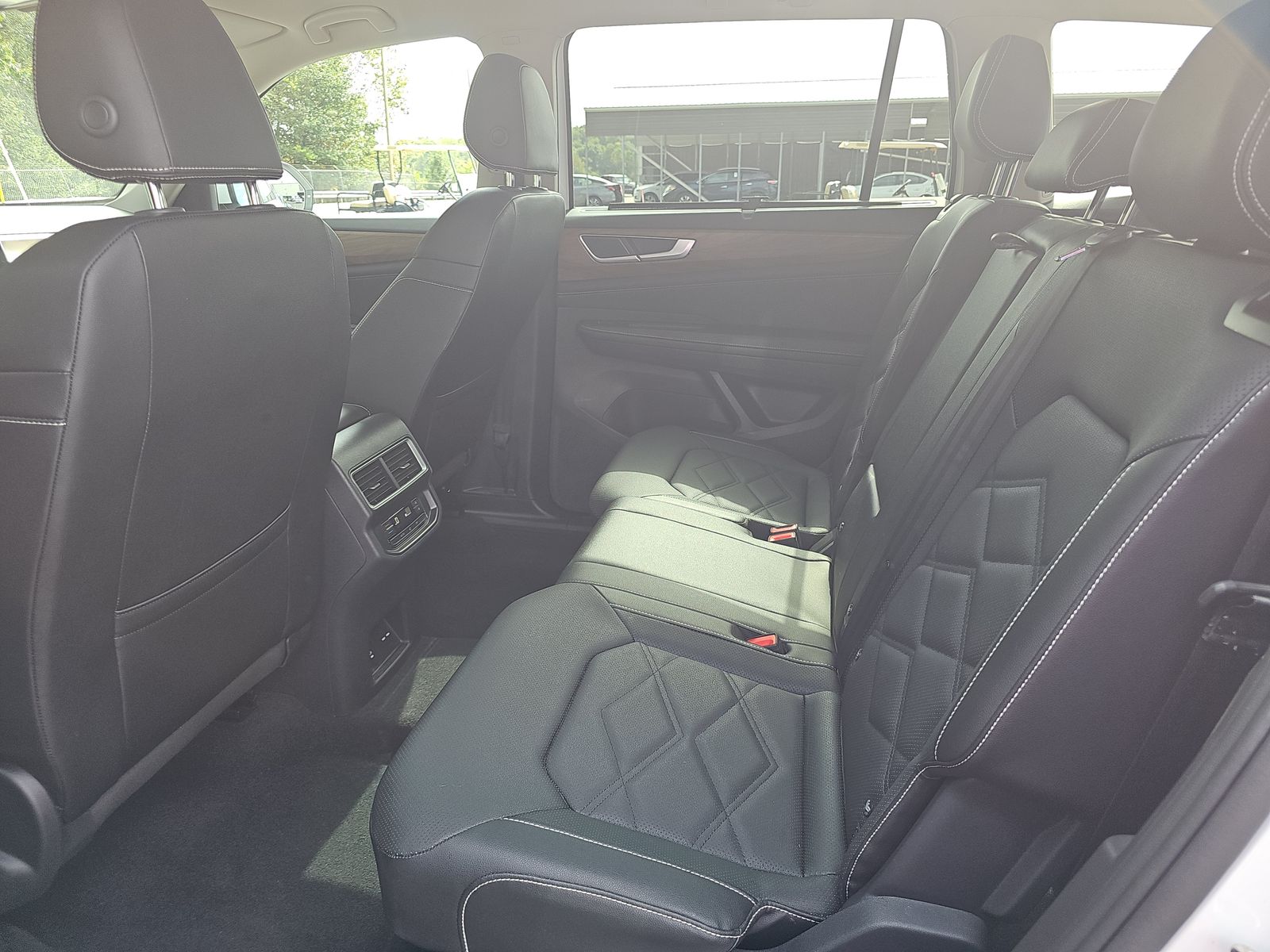 2025 Volkswagen Atlas 2.0T SE FWD