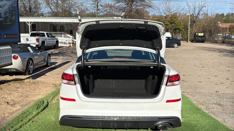 2019 Kia Optima LX FWD