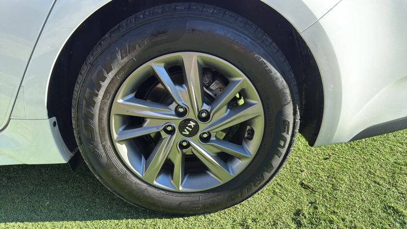 2019 Kia Optima LX FWD