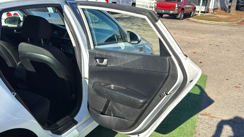 2019 Kia Optima LX FWD