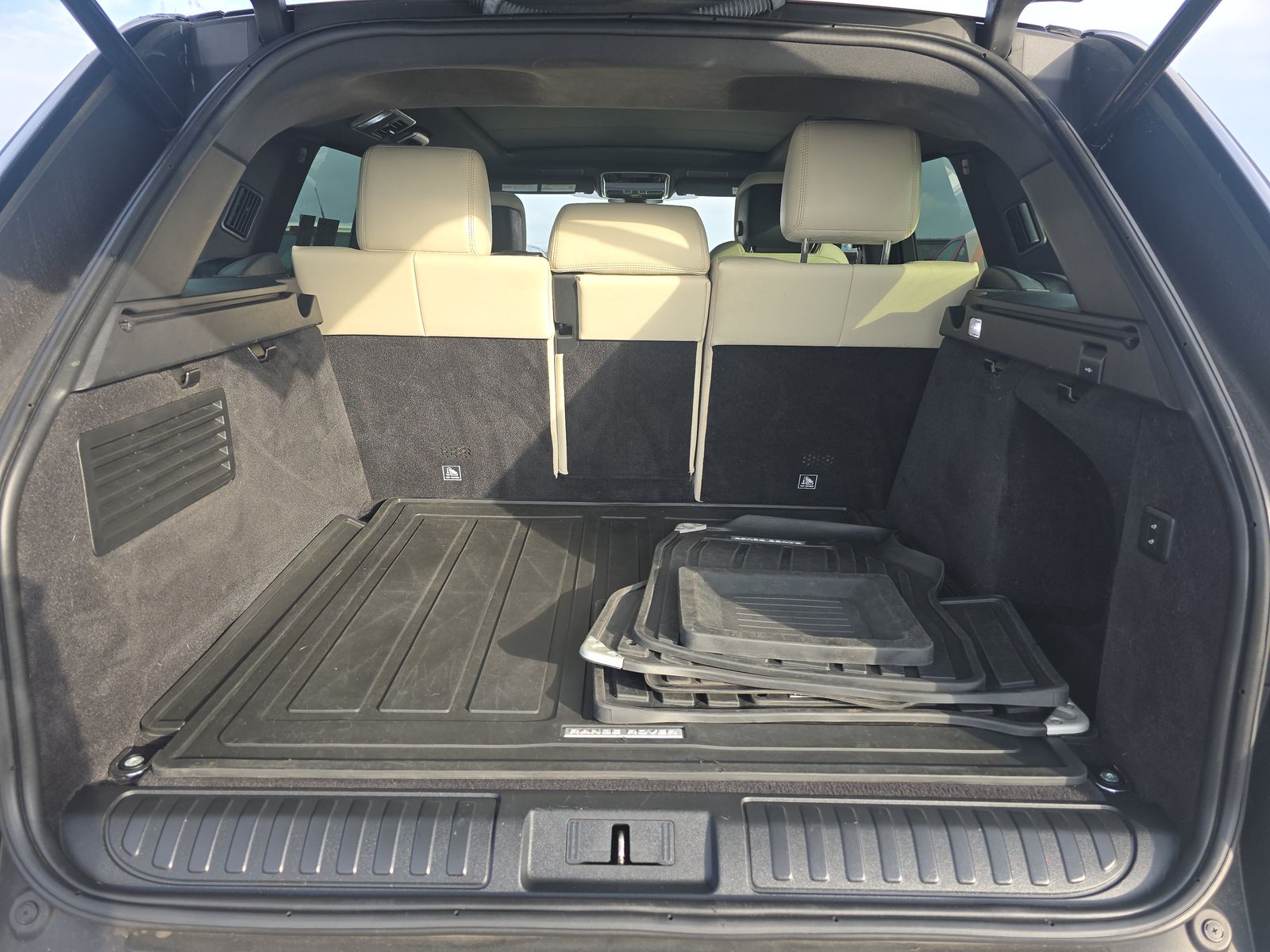 2020 Land Rover Range Rover Sport HSE AWD