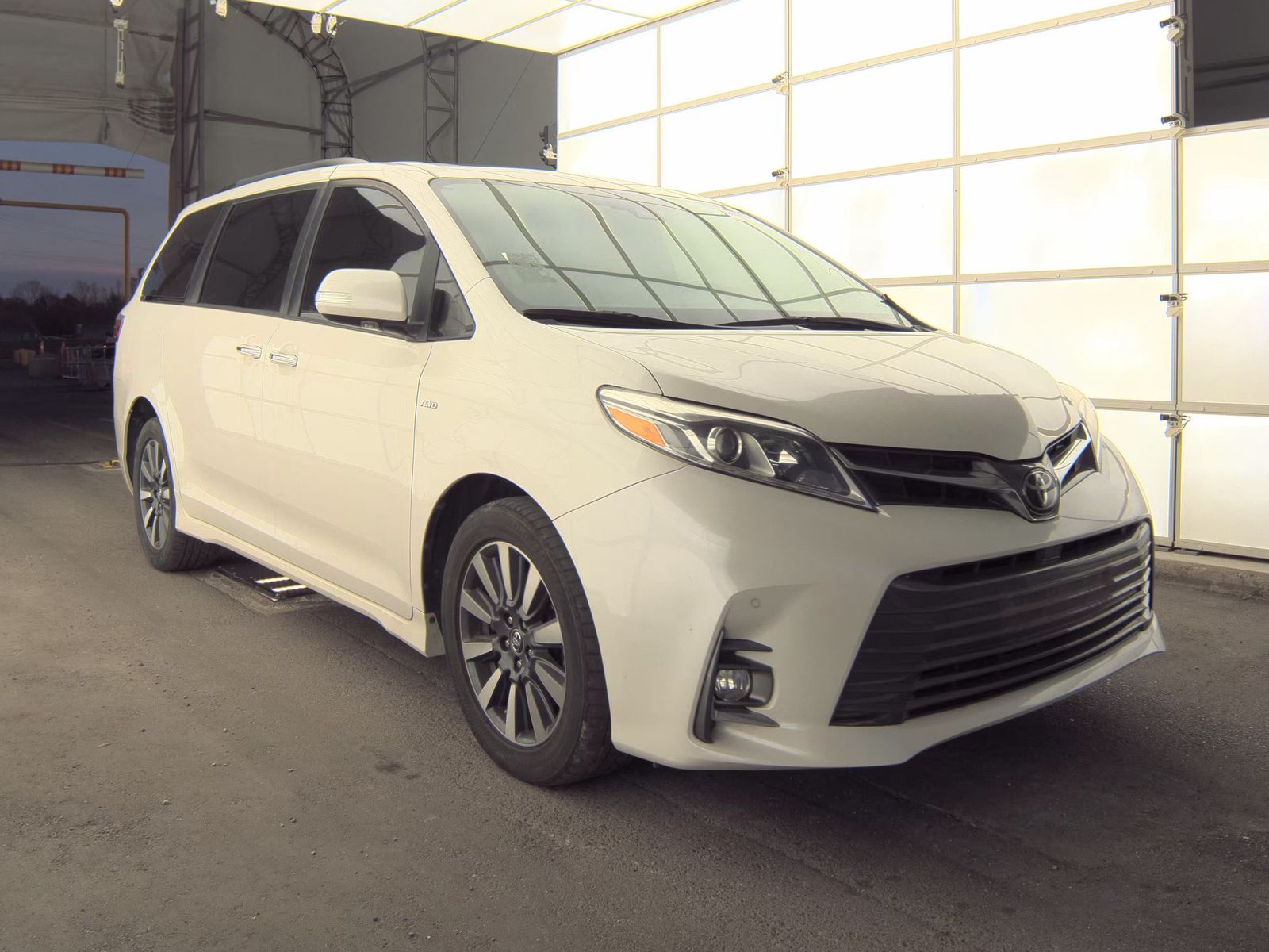 2018 Toyota Sienna XLE Premium AWD