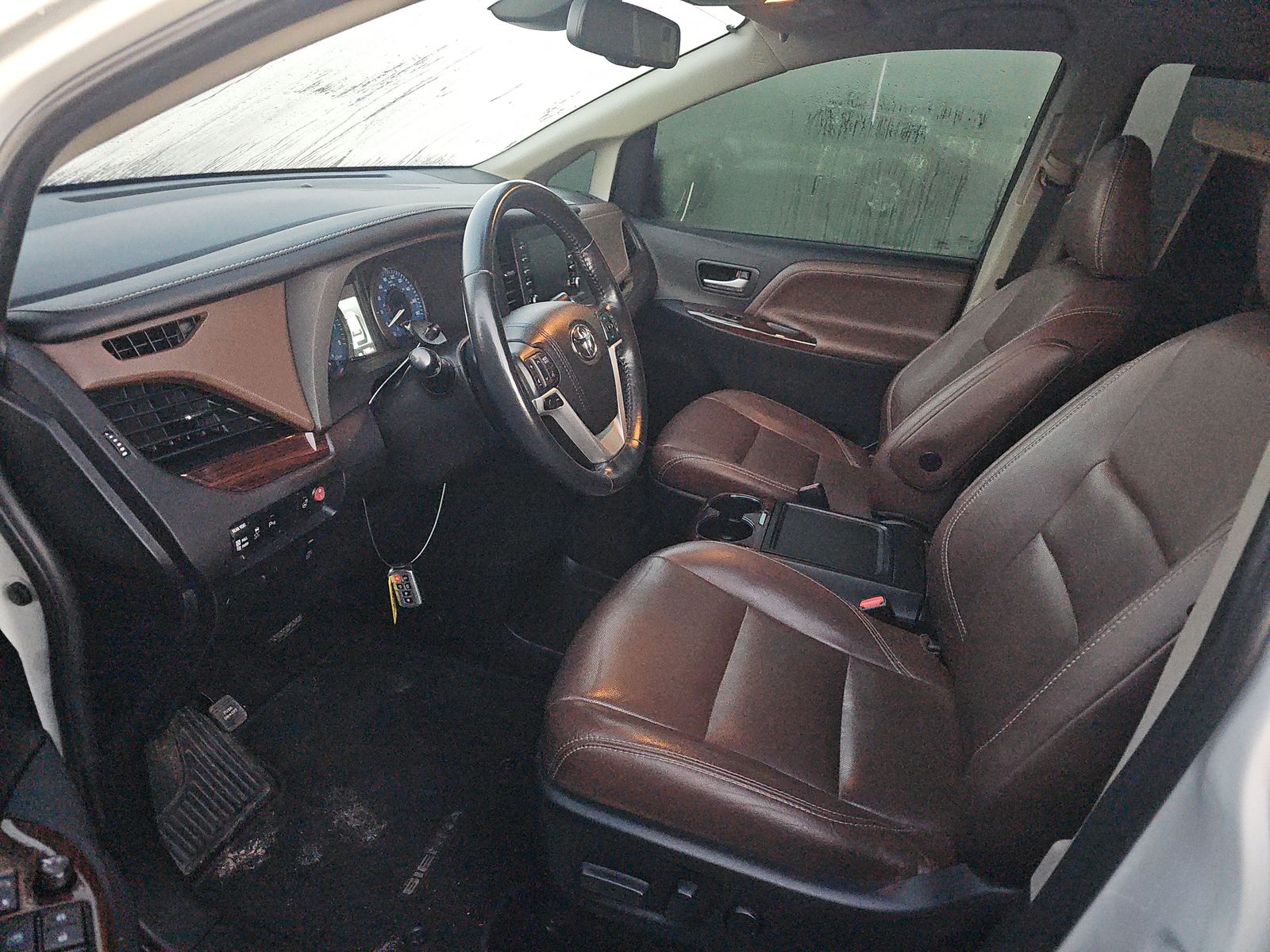 2018 Toyota Sienna XLE Premium AWD