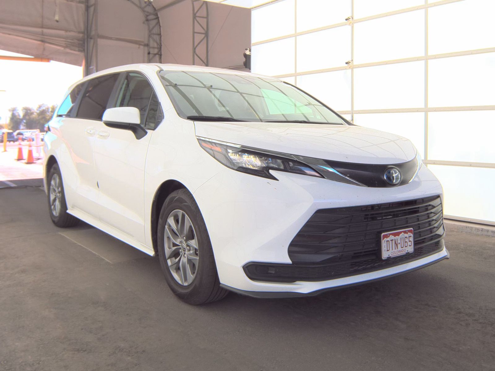 2024 Toyota Sienna LE AWD