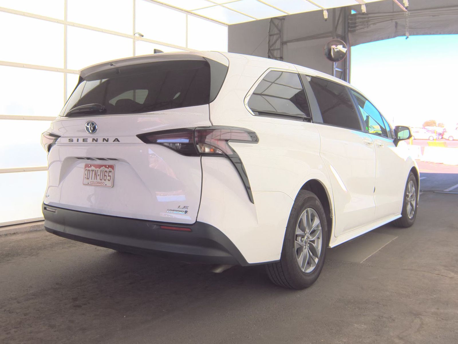 2024 Toyota Sienna LE AWD