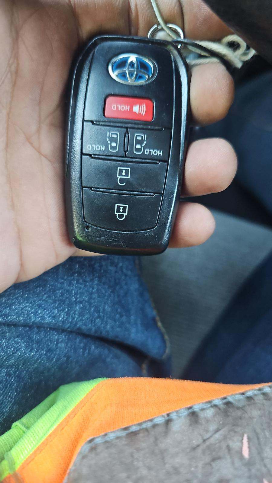 2024 Toyota Sienna LE AWD