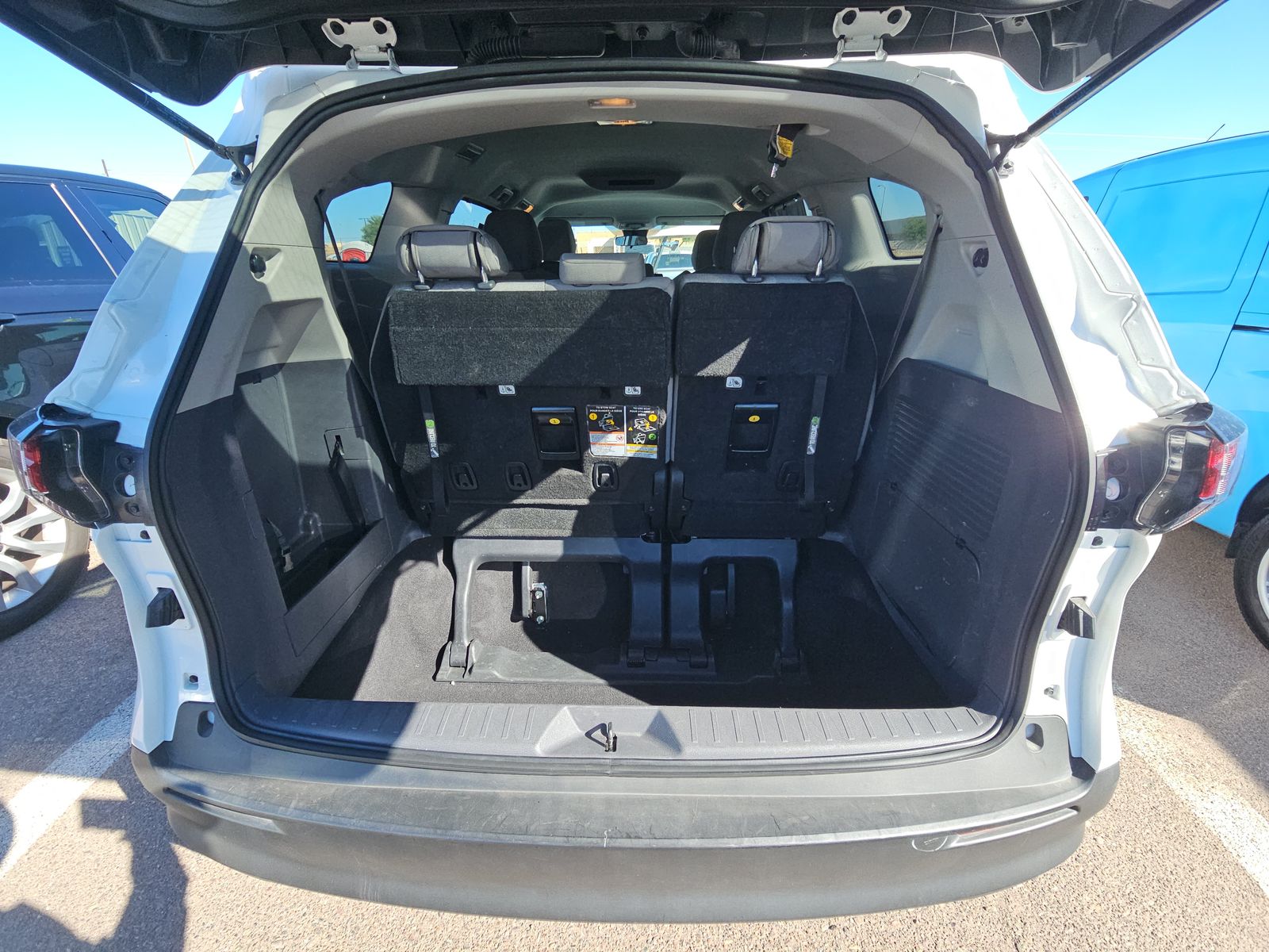 2024 Toyota Sienna LE AWD