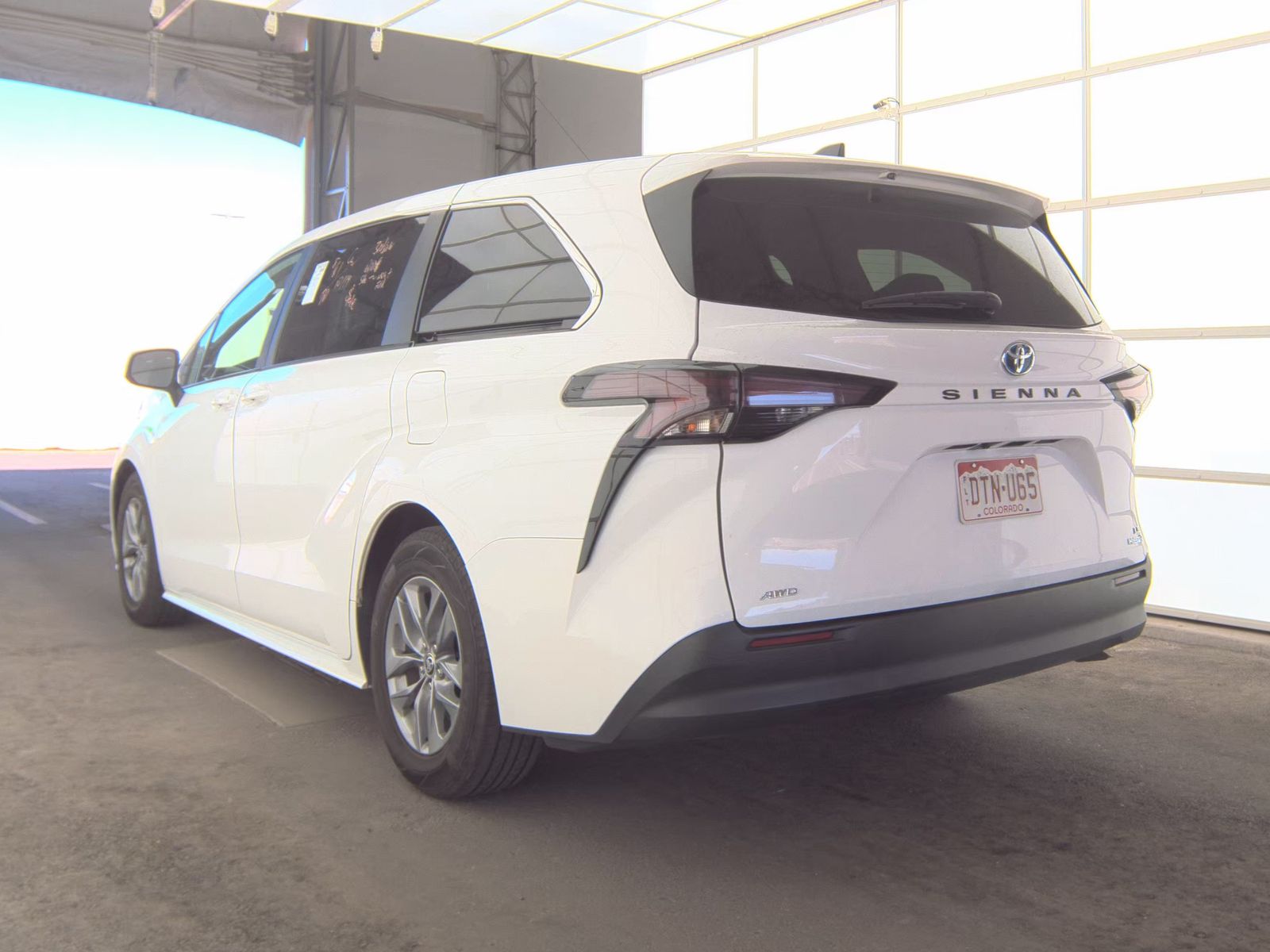 2024 Toyota Sienna LE AWD