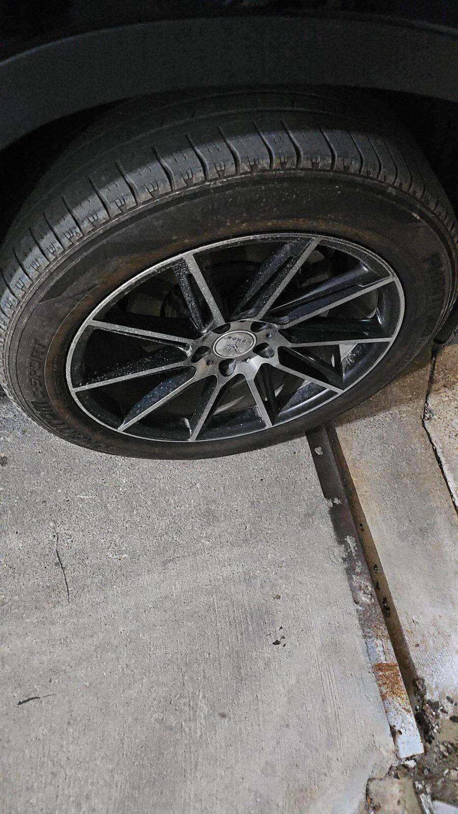 2023 Toyota Highlander XLE FWD