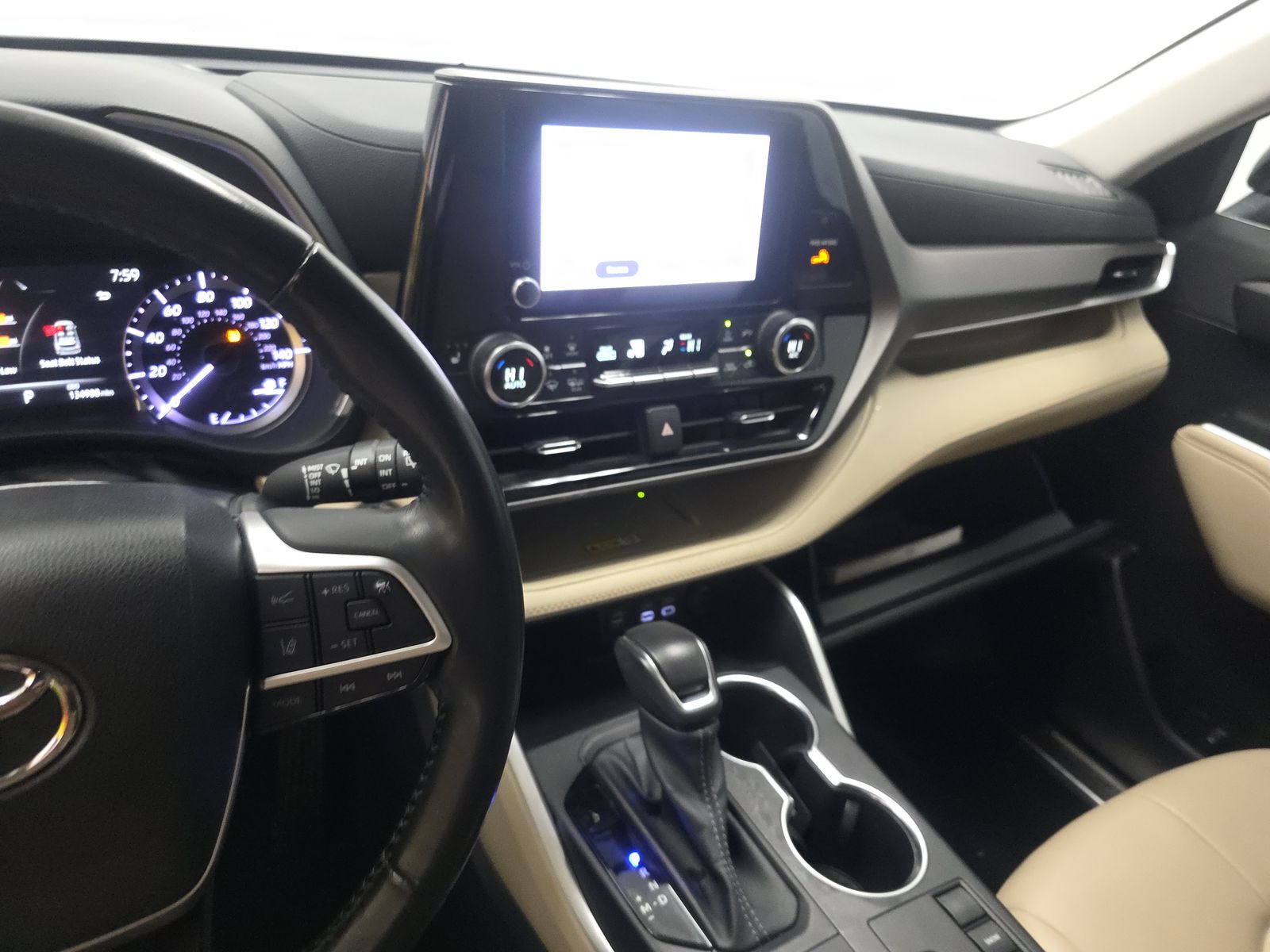 2023 Toyota Highlander XLE FWD