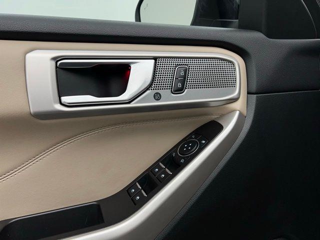 2023 Ford Explorer Limited AWD