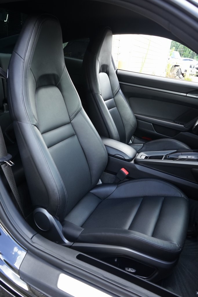 2022 Porsche 911 Carrera RWD