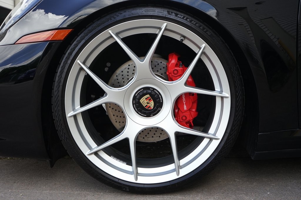 2022 Porsche 911 Carrera RWD