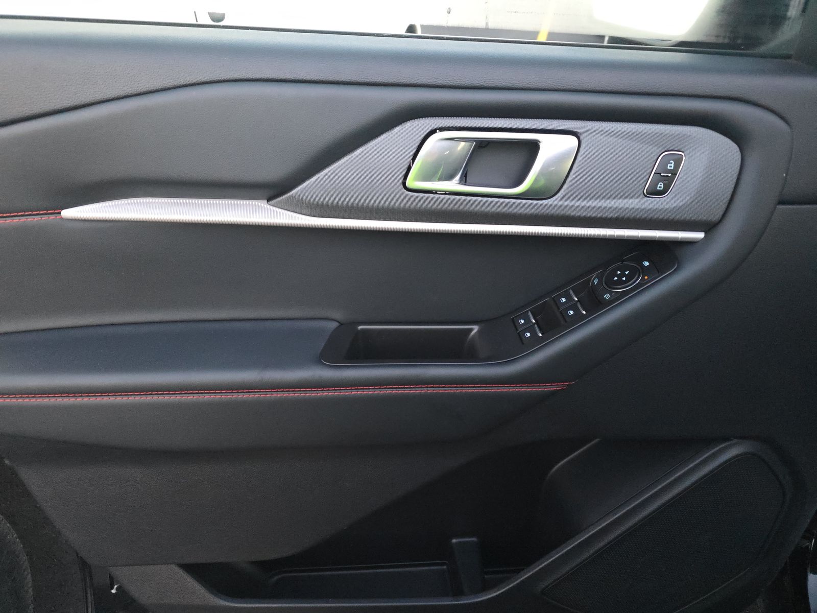 2025 Ford Explorer ST-Line AWD