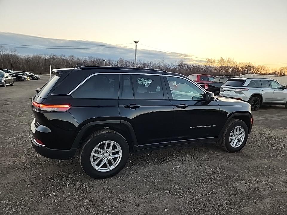 2024 Jeep Grand Cherokee Laredo X AWD