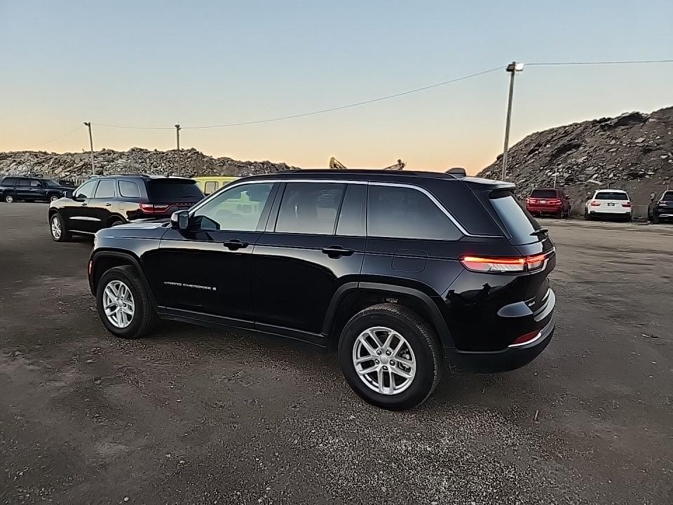 2024 Jeep Grand Cherokee Laredo X AWD