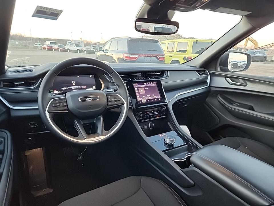 2024 Jeep Grand Cherokee Laredo X AWD