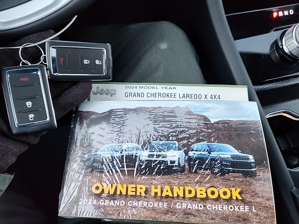 2024 Jeep Grand Cherokee Laredo X AWD