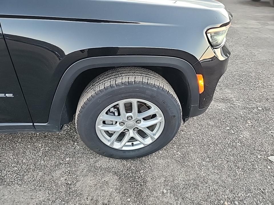 2024 Jeep Grand Cherokee Laredo X AWD