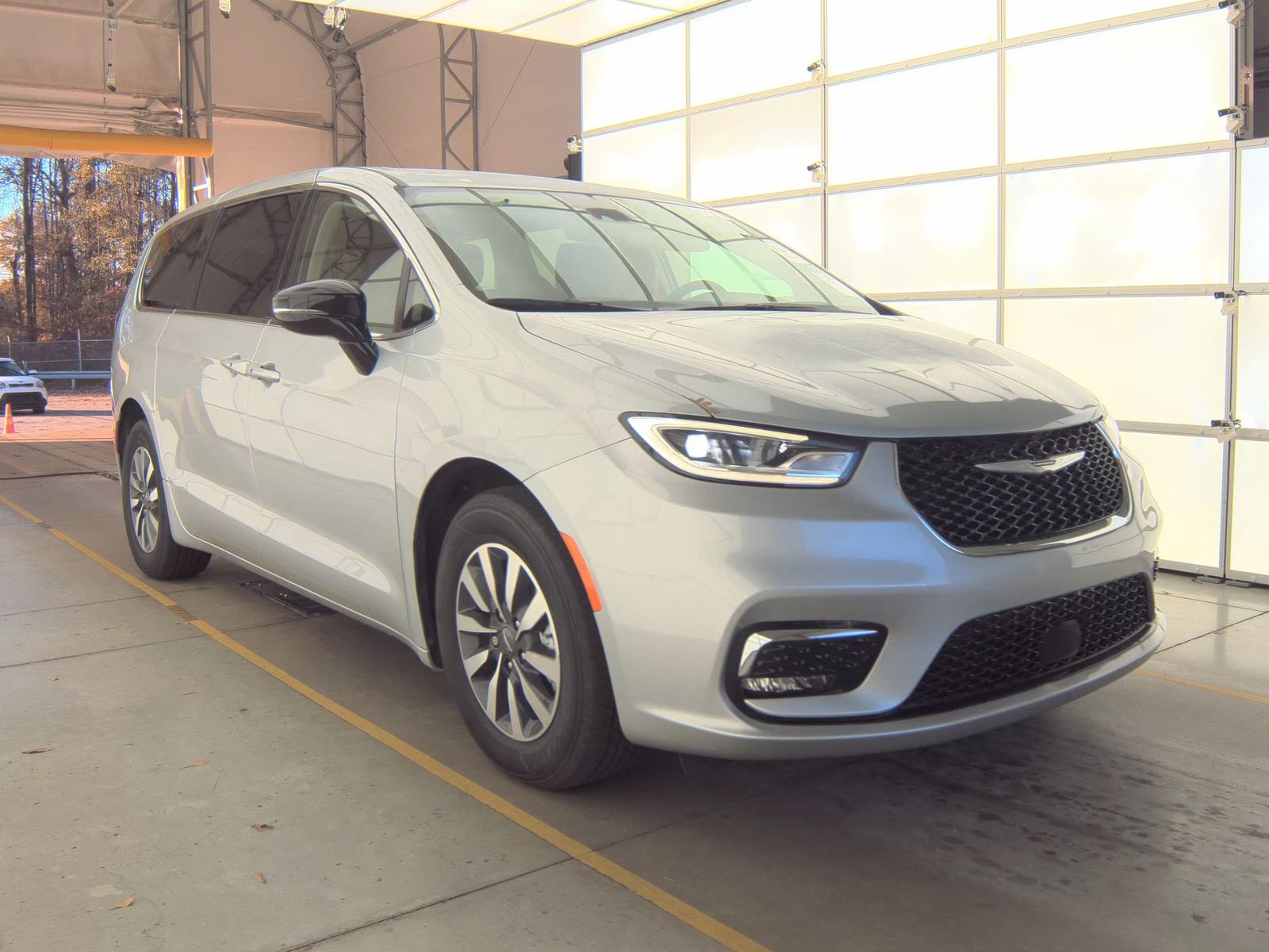 2024 Chrysler Pacifica Hybrid Select FWD