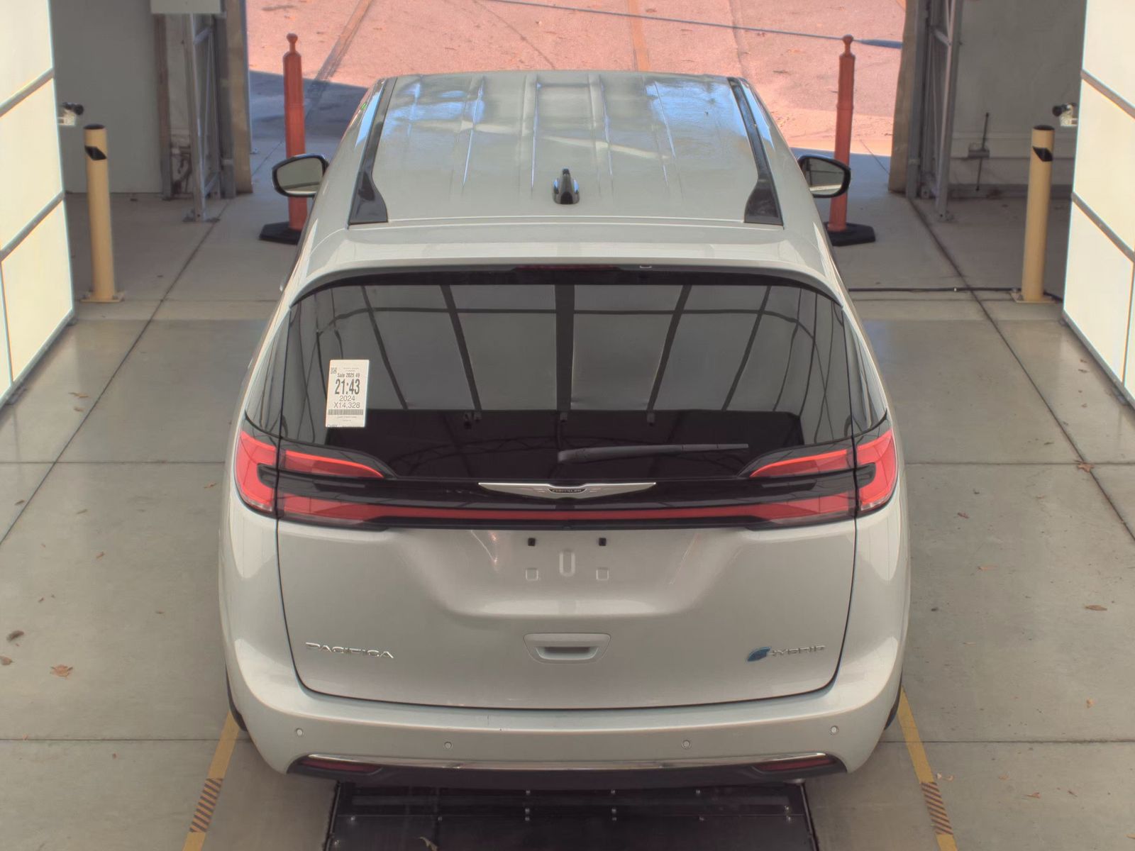 2024 Chrysler Pacifica Hybrid Select FWD