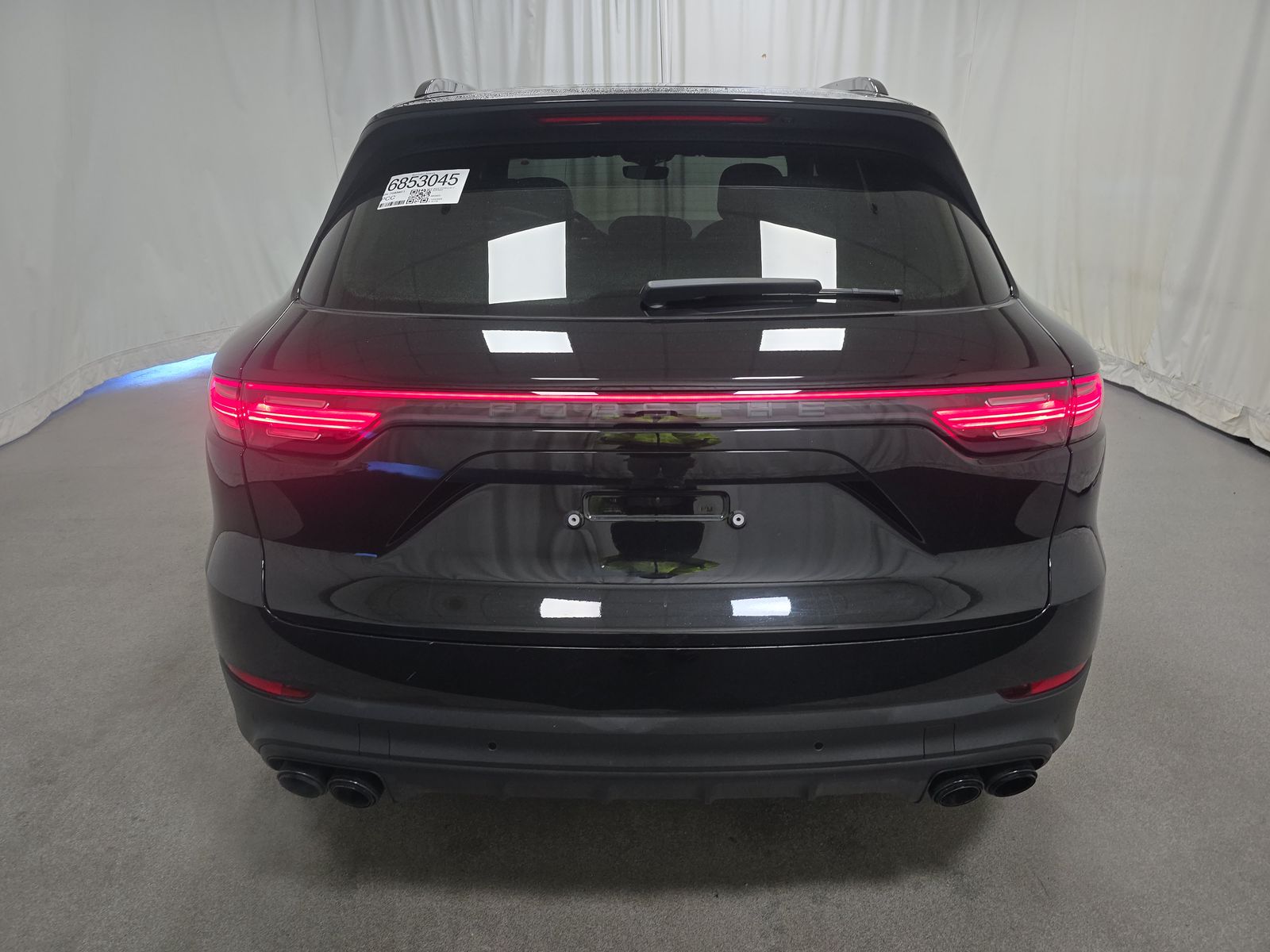 2023 Porsche Cayenne Platinum Edition AWD