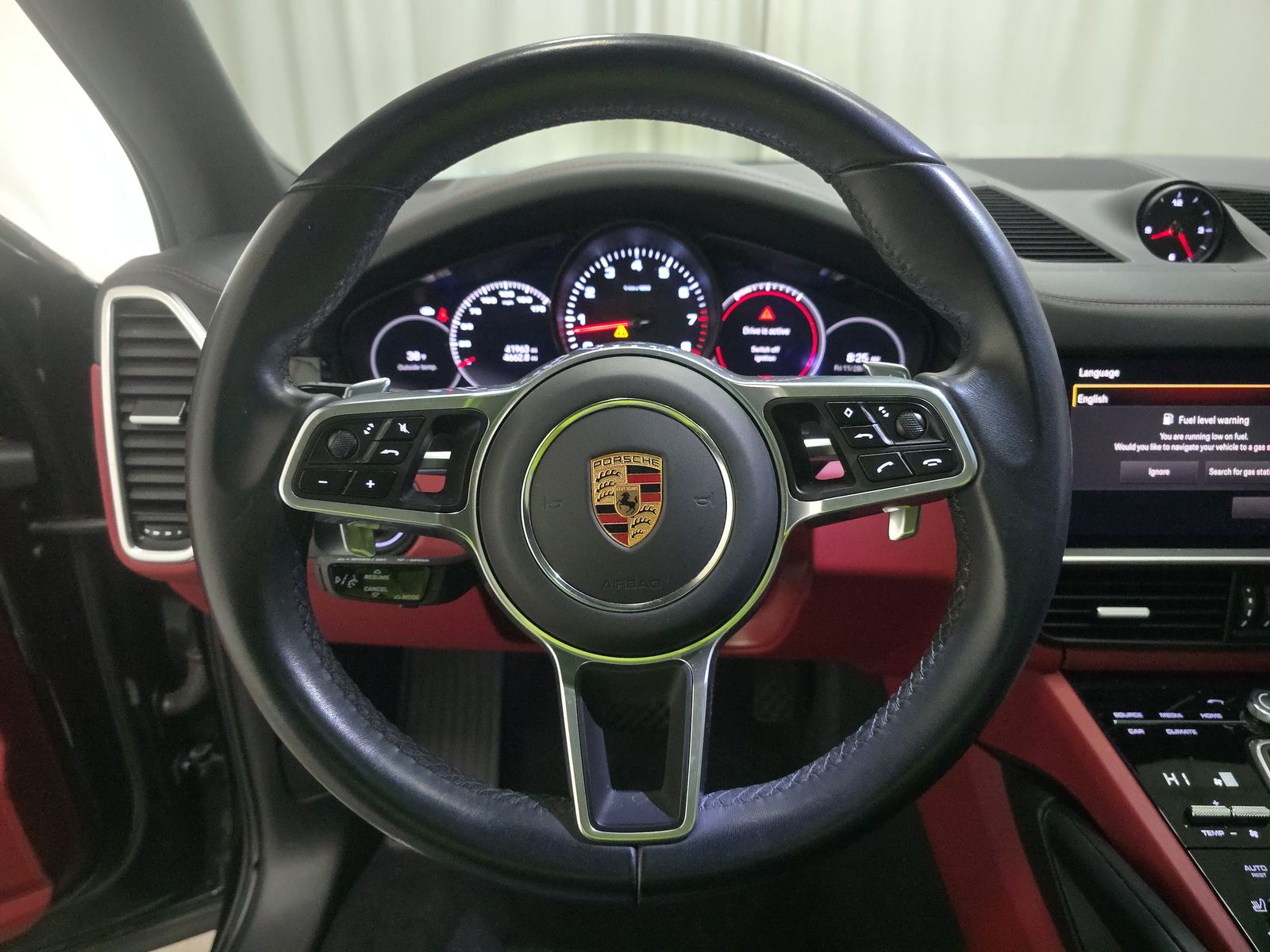 2023 Porsche Cayenne Platinum Edition AWD