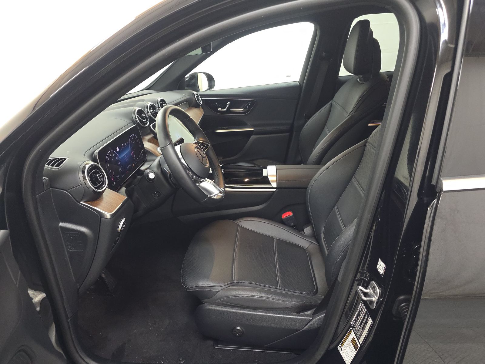 2025 Mercedes-Benz GLC GLC 300 AWD