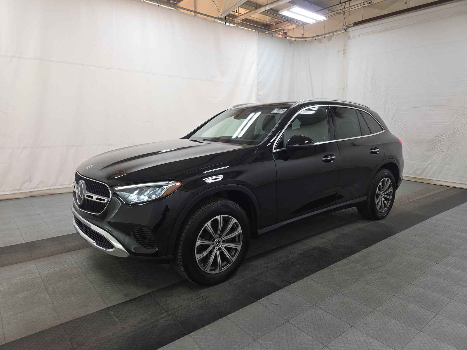 2025 Mercedes-Benz GLC GLC 300 AWD