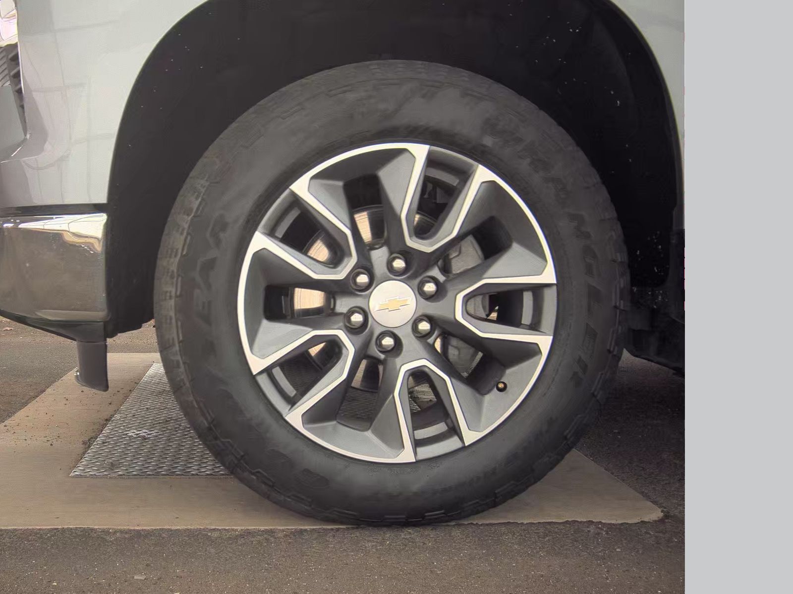 2024 Chevrolet Silverado 1500 LT AWD