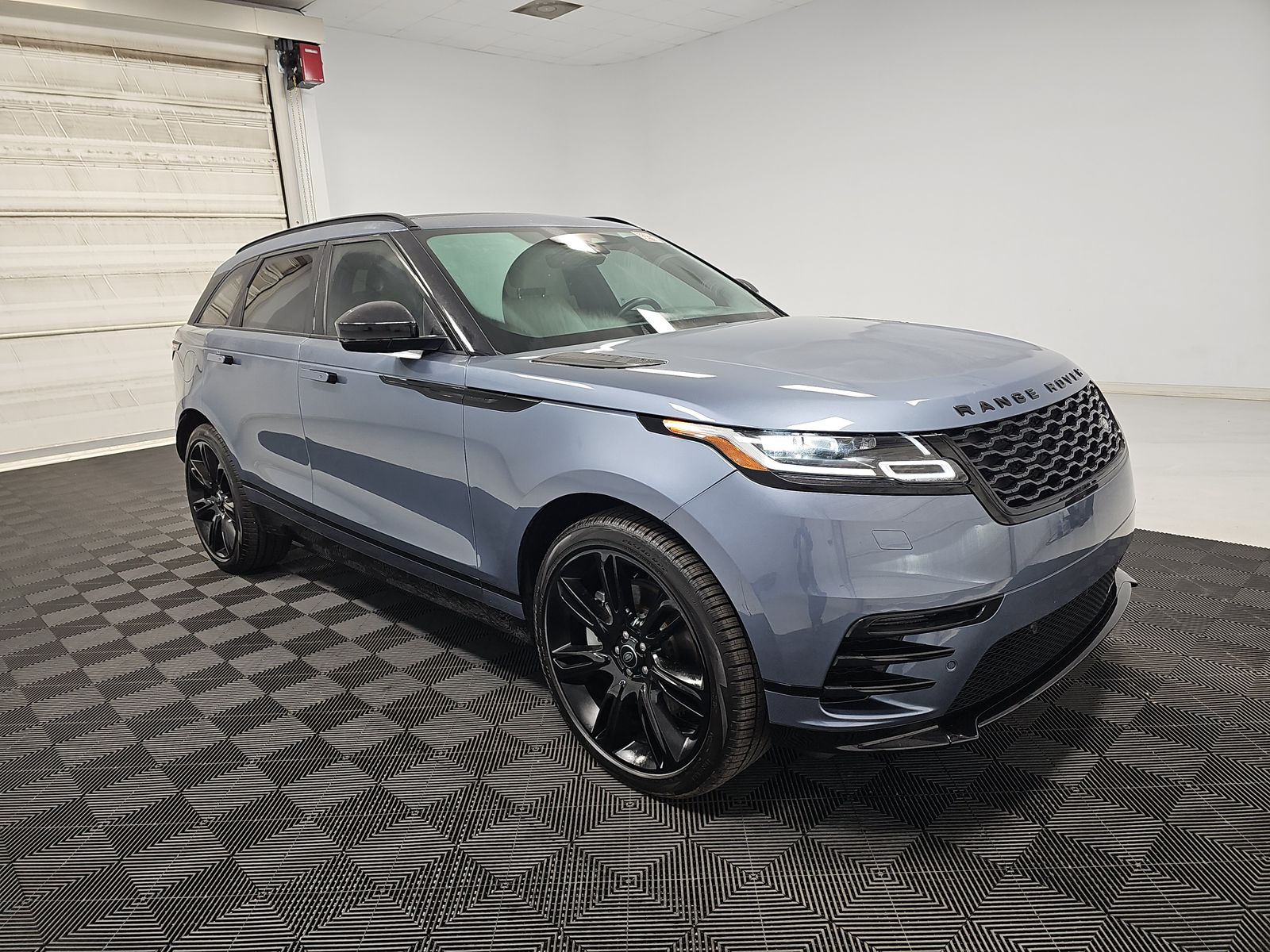 2023 Land Rover Range Rover Velar R-Dynamic S AWD
