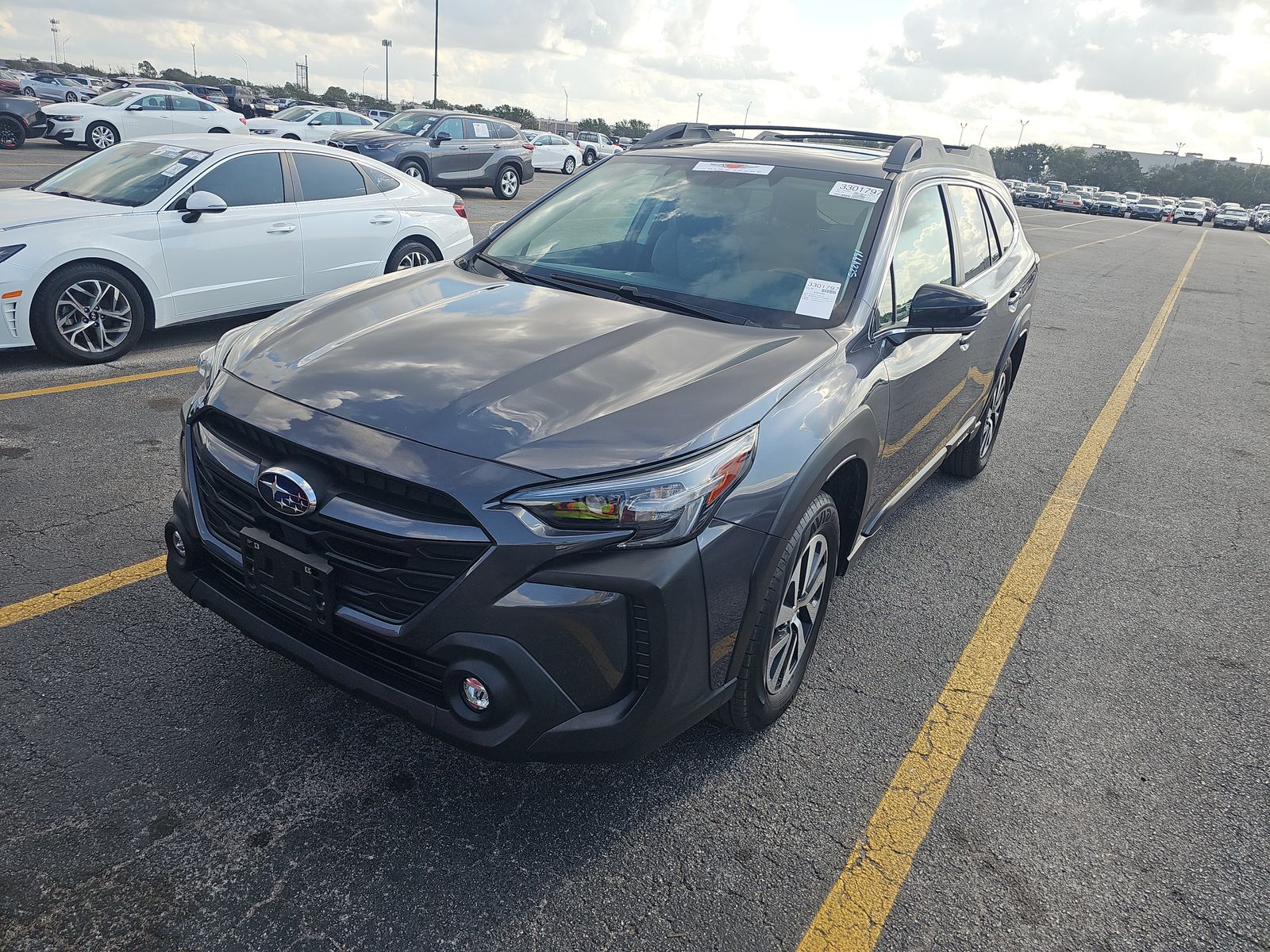 2023 Subaru Outback Premium AWD