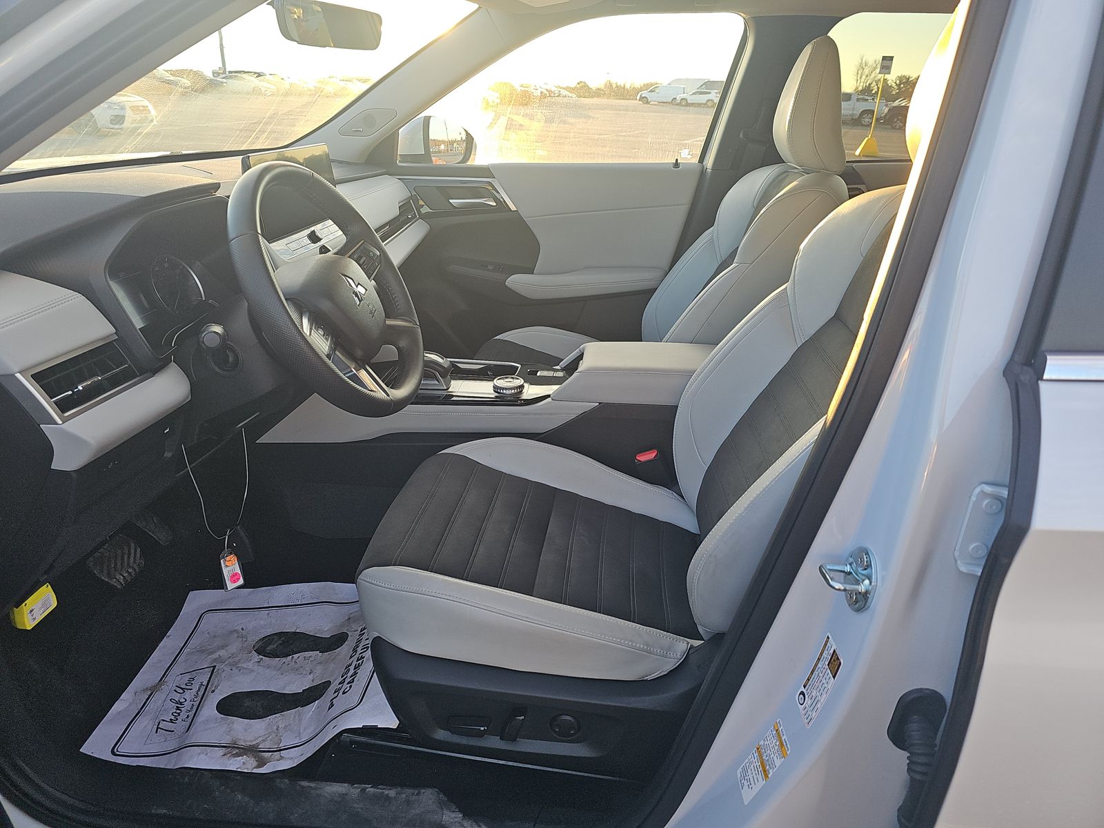 2025 Mitsubishi Outlander SE AWD